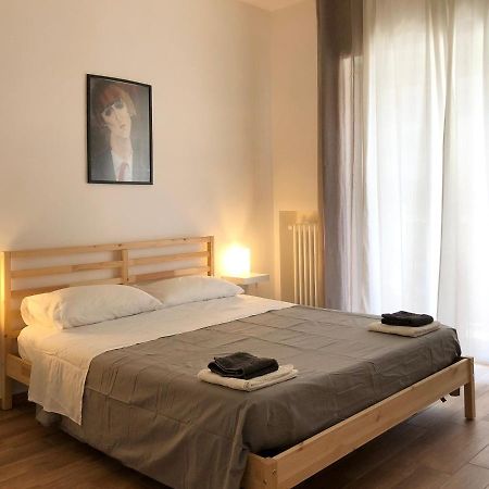 Italien Chic, Camera Con Bagni Condivisi Бари Екстериор снимка