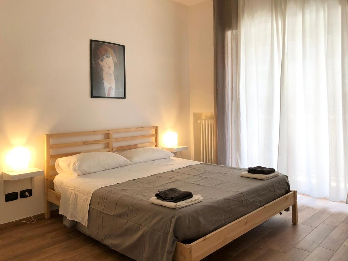 Italien Chic, Camera Con Bagni Condivisi Бари Екстериор снимка
