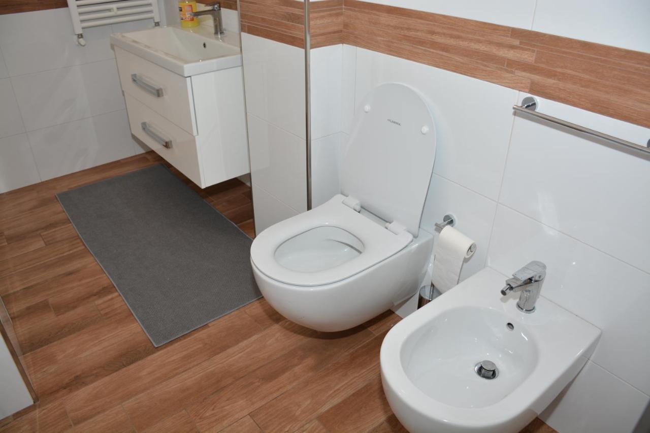 Italien Chic, Camera Con Bagni Condivisi Бари Екстериор снимка